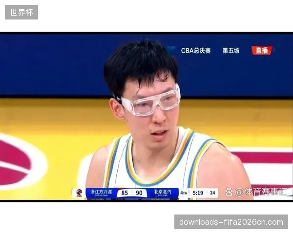 转会北京的周琦迅速成为球队攻防核心，攻防两端影响力数据断层领先。